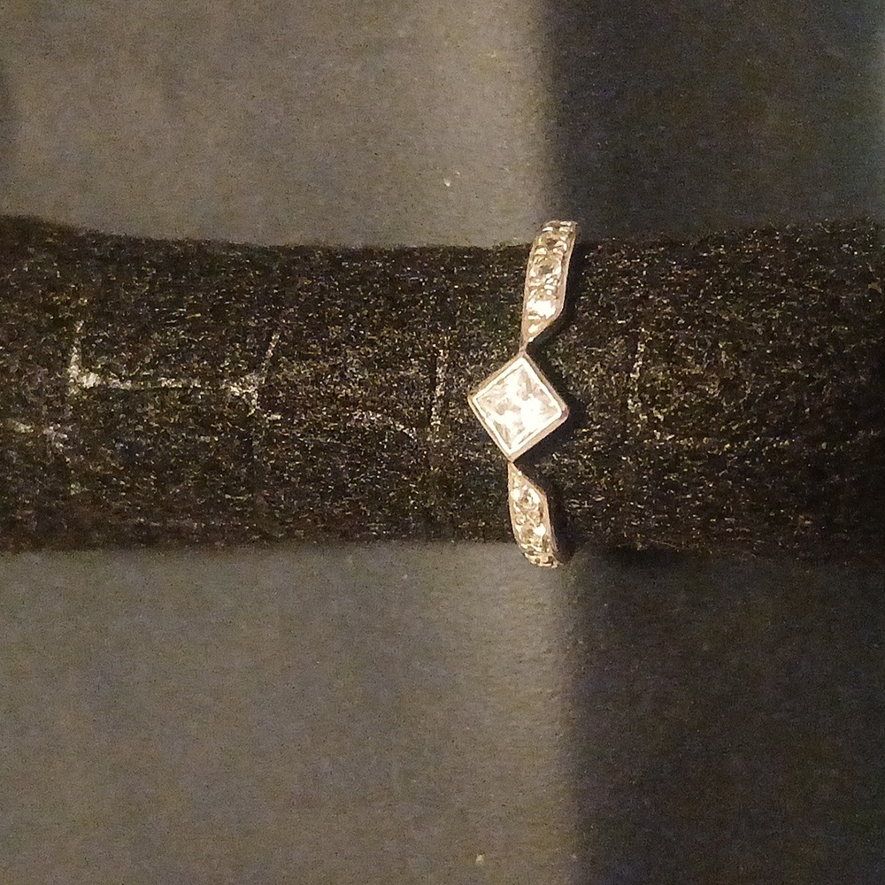 Silver Stackable Cz 3 Ring Set Size 8 - image 3